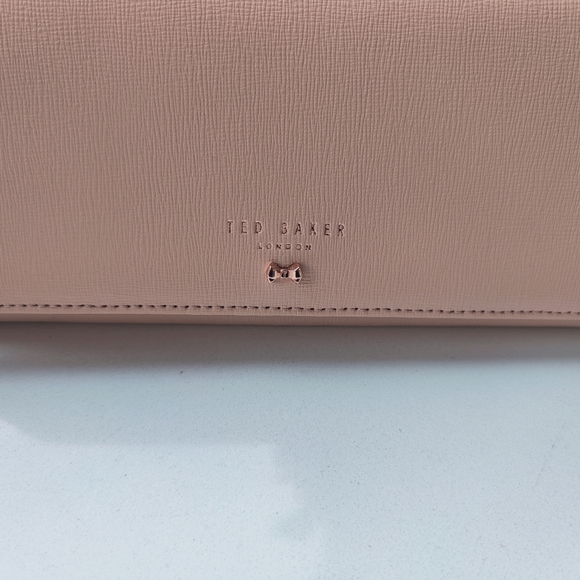 Ted Baker Leather Pale Pink Bow Matinee Purse New - Picture 2 of 13